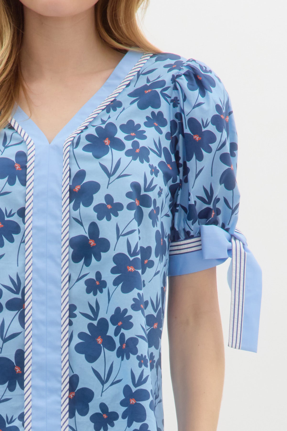 Blossom Bow V-Neck Puff Sleeve Top