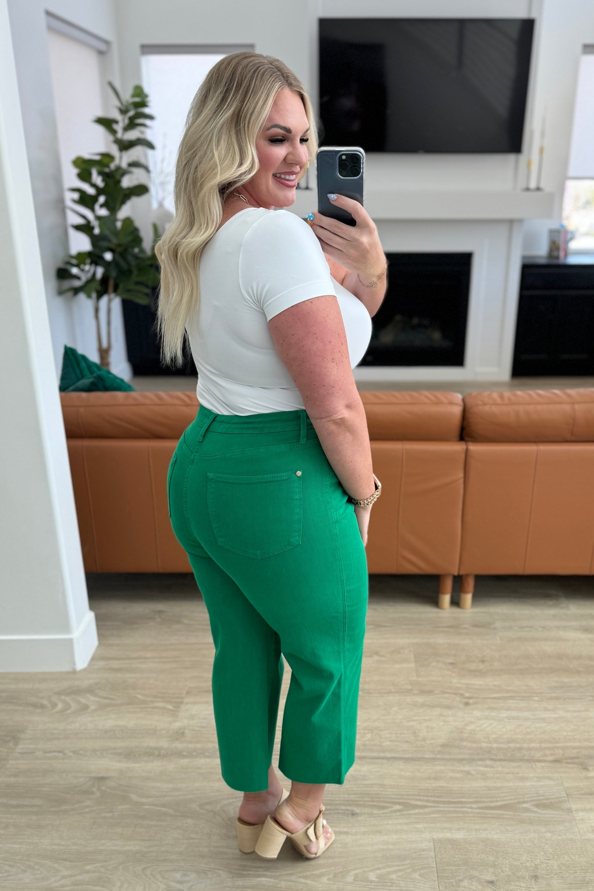 Lisa High Rise Control Top Wide Leg Crop Jeans in Kelly Green - Simply Polished Boutique