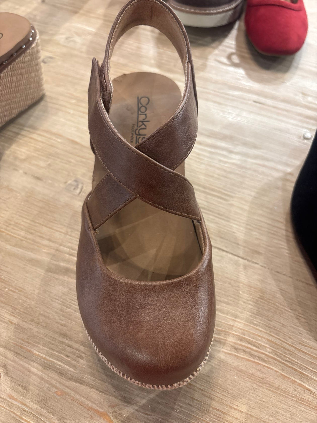 What’s The Rush by Corkys – Walnut