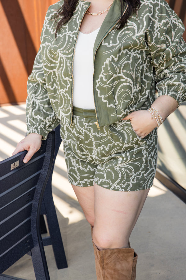 Garden Stroll Embroidered Shorts - Simply Polished Boutique