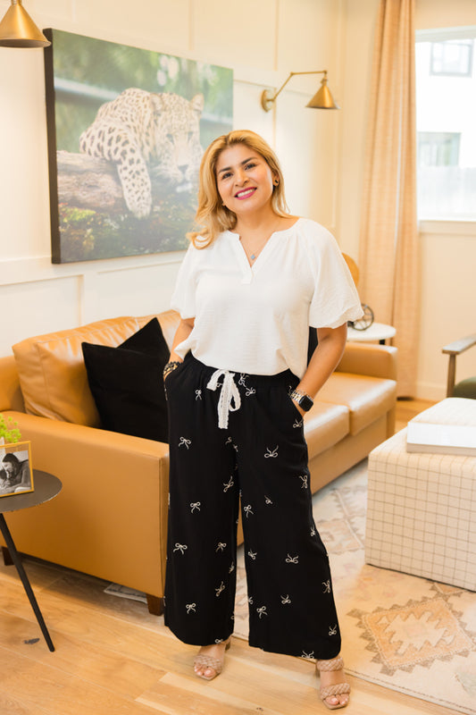 Bow Embroidered Linen Pants - Simply Polished Boutique