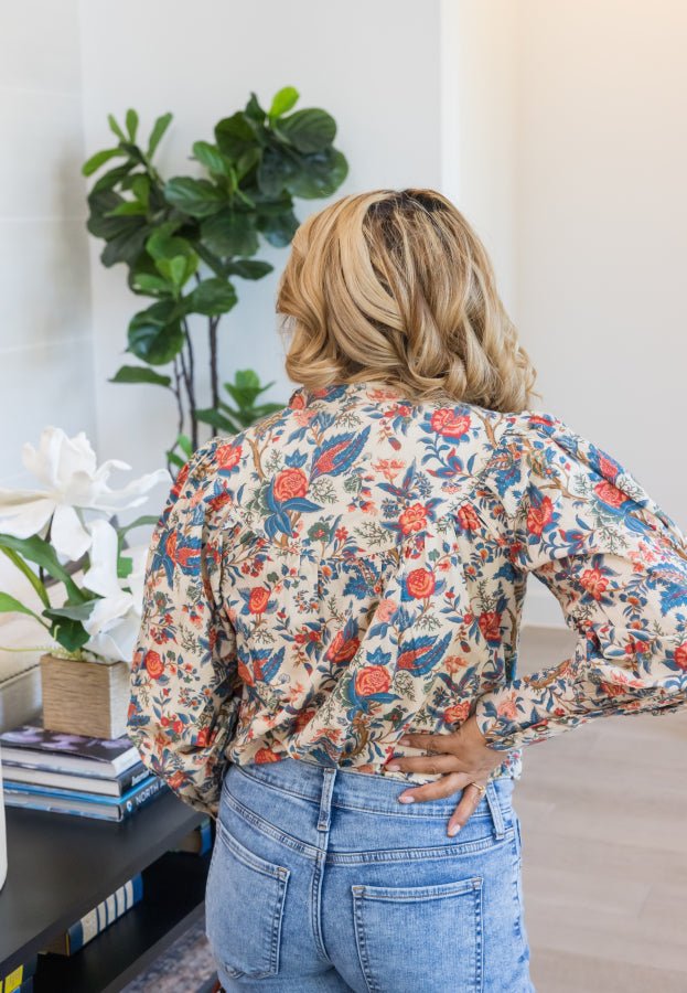 Bold Blooms Top - Simply Polished Boutique