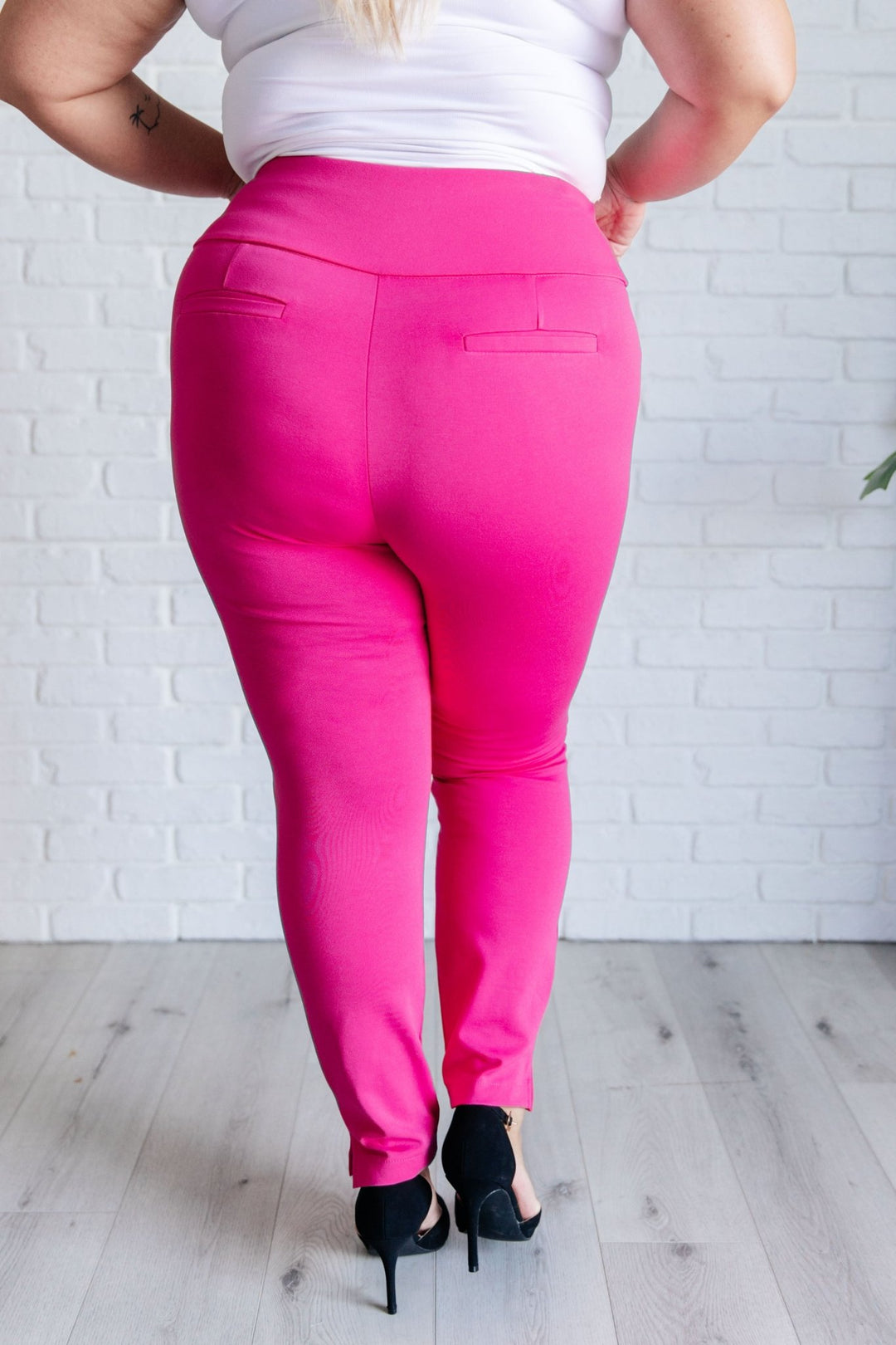 Magic Skinny 28" Pants in Hot Pink - Simply Polished Boutique