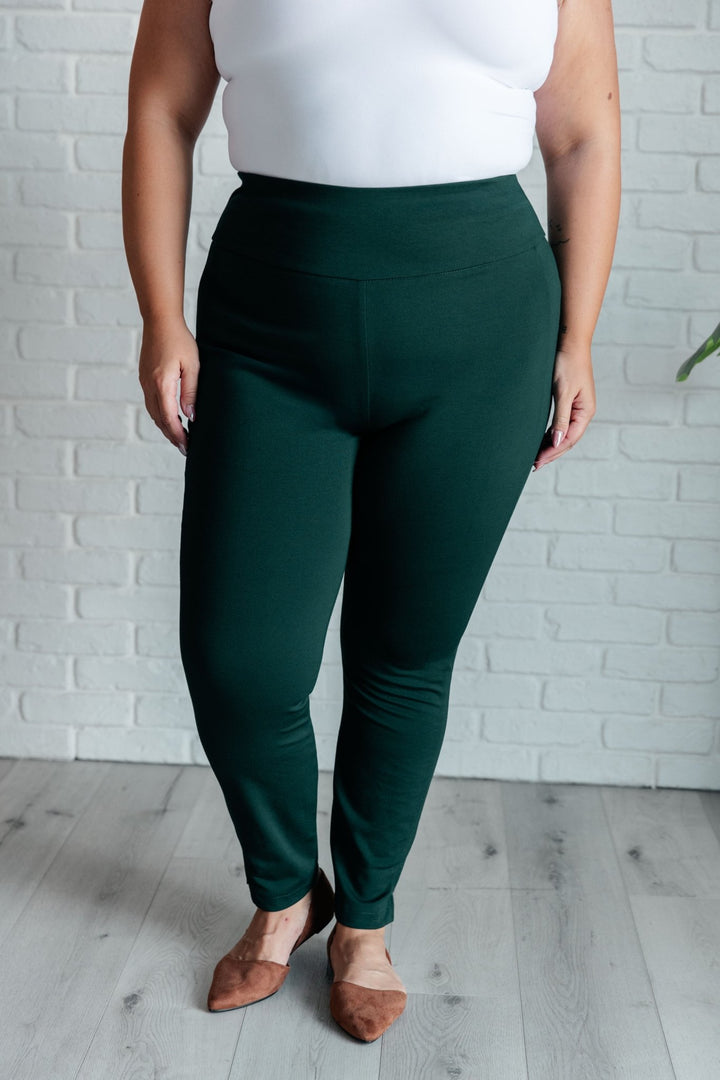 Magic Skinny 28" Pants in Hunter Green - Simply Polished Boutique