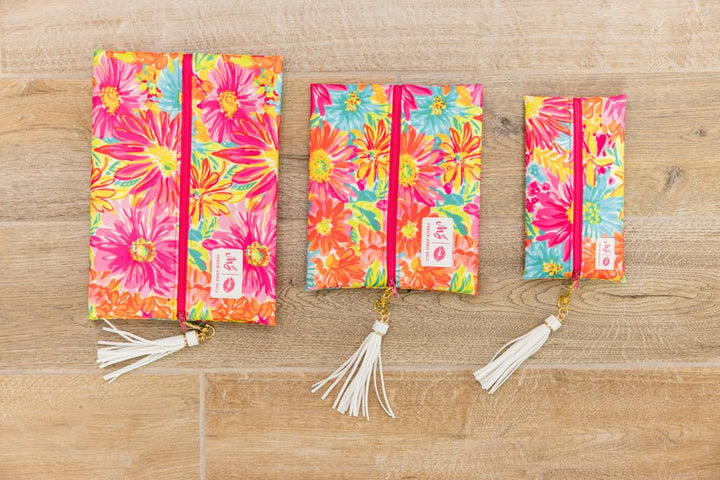 Makeup Junkie - Daisy Floral (RTS) - Simply Polished Boutique