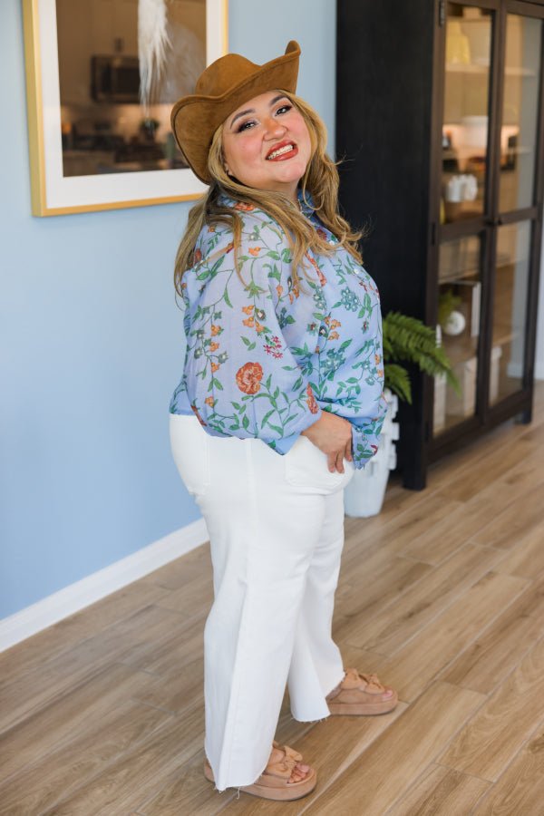 The Elise Floral Button Top - Simply Polished Boutique