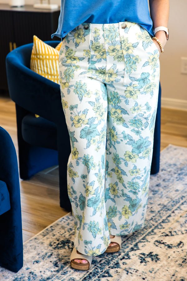 The Harper Floral Straight - Leg Pant - Simply Polished Boutique