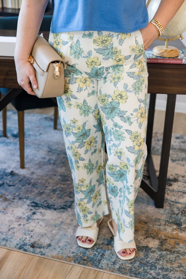 The Harper Floral Straight - Leg Pant - Simply Polished Boutique