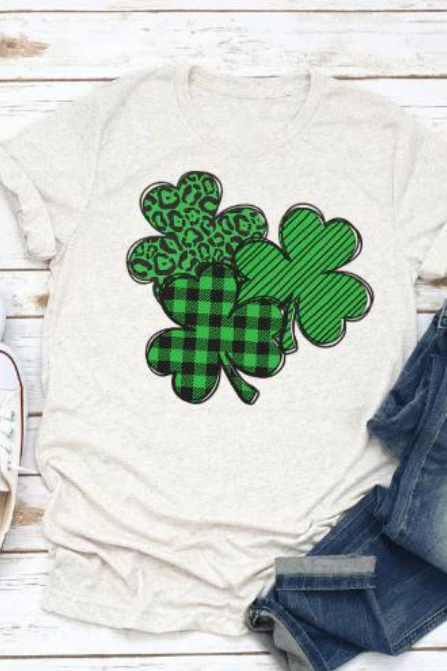 Leopard & Plaid Clover Graphic Tee - Simply Polished Boutique